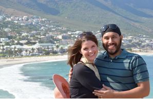 An Safari Awecrafters couple overlooking the South African coast